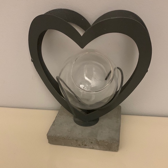 Decorative Heart Vase NEW - Picture 1 of 9